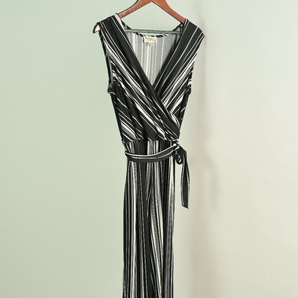 Striped Romper - Picture 2 of 3